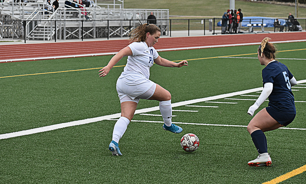 Women's soccer open 2021 with conference win